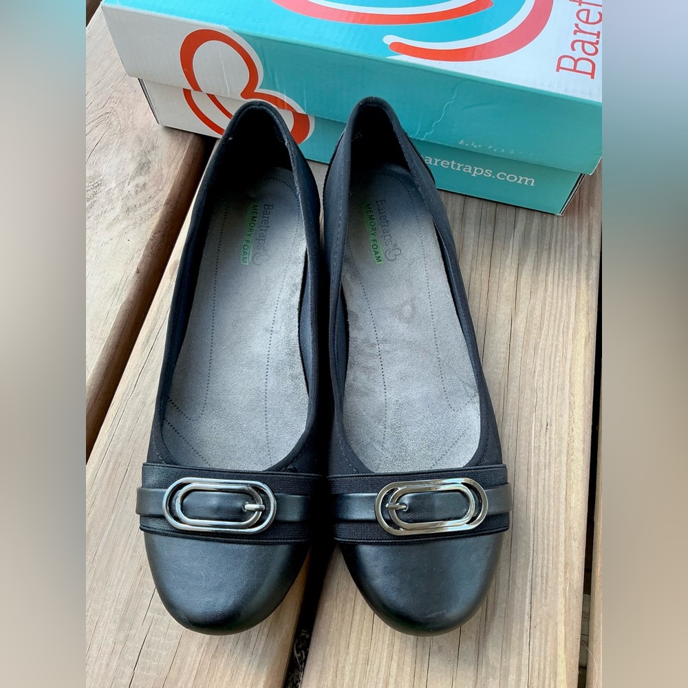 BARE TRAPS loafers 🖤🖤